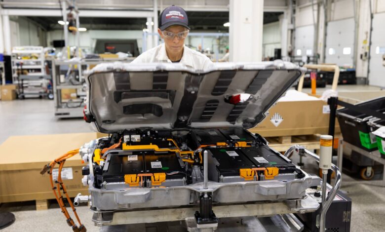 Honda Launches Production of First U.S.-Made Hydrogen Fuel Cell CR-V e Honda Launches Production of First U.S.-Made Hydrogen Fuel Cell CR-V e