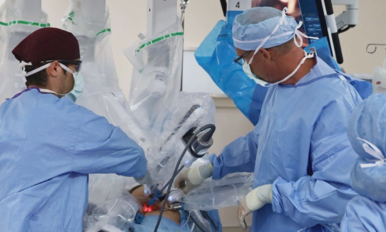 Flowers Hospital celebrates over 10,000 robotic surgeries Flowers Hospital celebrates over 10,000 robotic surgeries