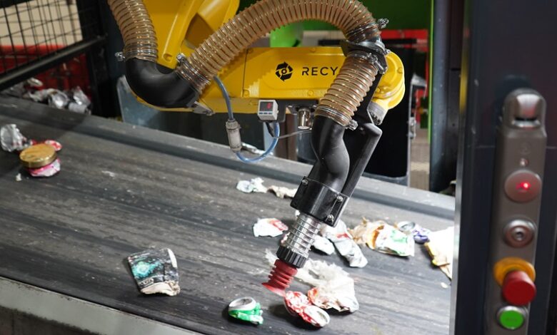 Veolia implements AI driven robotic arm to increase recycling at Southwark facility Veolia implements AI driven robotic arm to increase recycling at Southwark facility