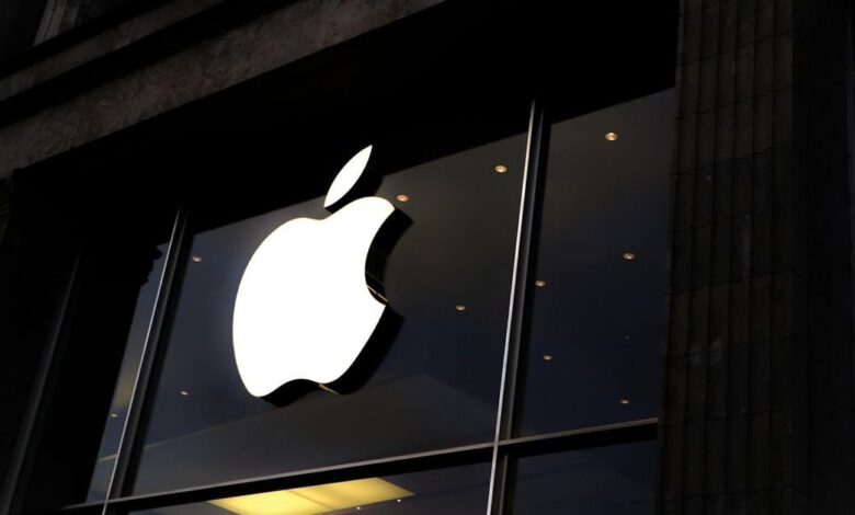 AI-Linked Crypto Tokens Underperform as Apple's Event Fails to Impress Traders – CoinDesk
