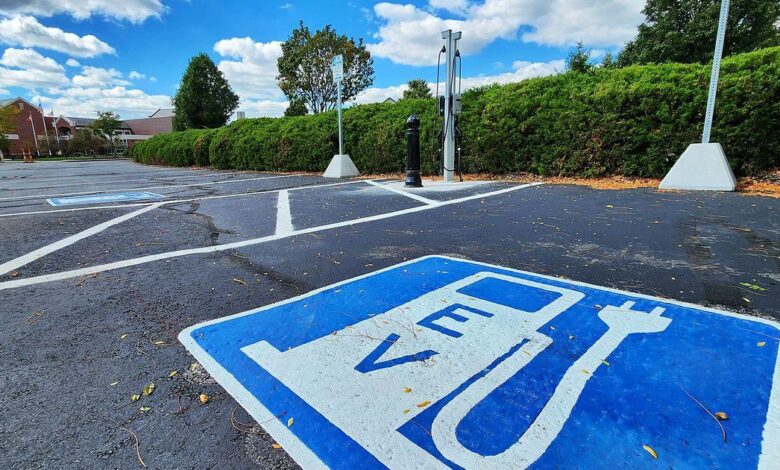 Fairfield, Hamilton adding more stations for electric vehicles Fairfield, Hamilton adding more stations for electric vehicles