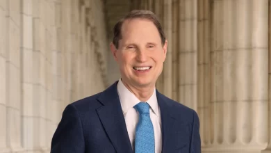 Sen. Wyden Urges HHS To Raise Healthcare Cybersecurity Standards