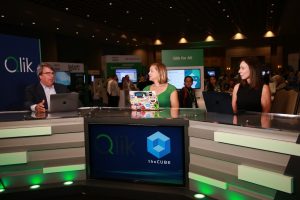 TheCUBE research analysts discuss key highlights from Qlik Connect. data visualization solutions