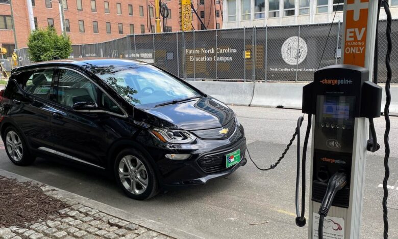 NCDOT seeking feedback on electric vehicle charging station development NCDOT seeking feedback on electric vehicle charging station development
