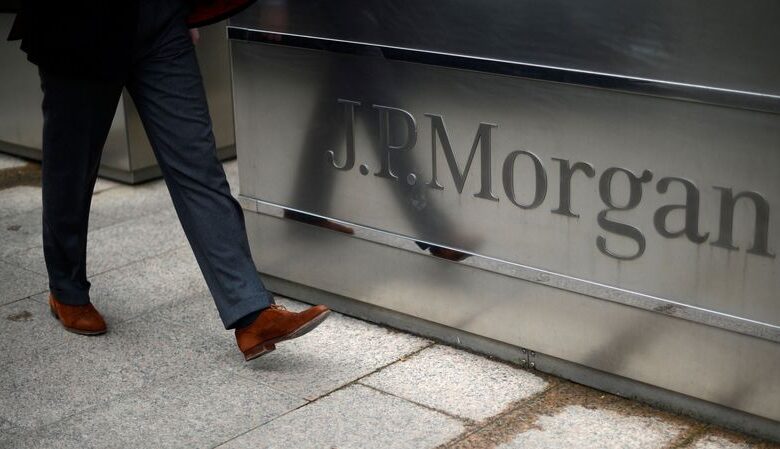 JPMorgan, Greek fintech, claim success in London court JPMorgan, Greek fintech, claim success in London court