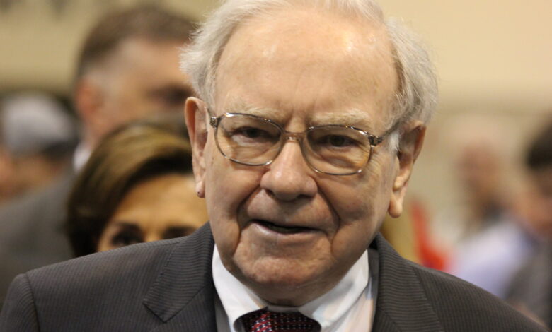 3 Artificial Intelligence (AI) Stocks Warren Buffett “Secretly” Owns 3 Artificial Intelligence (AI) Stocks Warren Buffett “Secretly” Owns