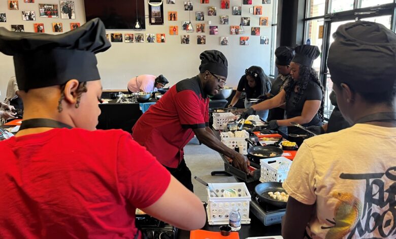 Charlotte chef teaches kids to cook and encourages entrepreneurship Charlotte chef teaches kids to cook and encourages entrepreneurship