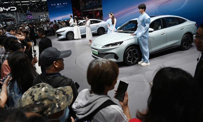 Trash talking by China’s EV giants highlights pressures at heart of world’s biggest car market Trash talking by China’s EV giants highlights pressures at heart of world’s biggest car market