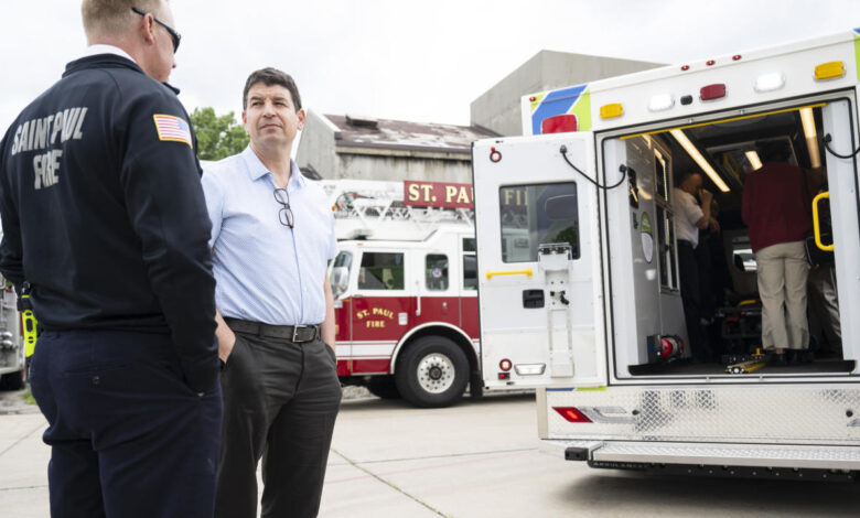 Russ Stark, St. Paul’s chief resilience officer, is pushing electric car charging stations, geothermal heating, public transit and more Russ Stark, St. Paul’s chief resilience officer, is pushing electric car charging stations, geothermal heating, public transit and more