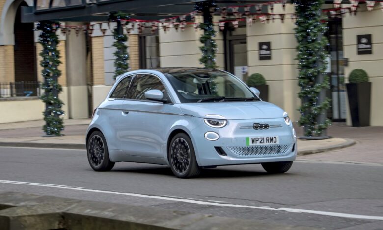 Fiat sees demand for new hybrid 500e small car of 100,000-110,000 units a year Fiat sees demand for new hybrid 500e small car of 100,000-110,000 units a year