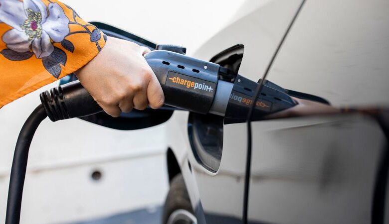 While new electric vehicle sales are slowing, used sales are ramping up While new electric vehicle sales are slowing, used sales are ramping up