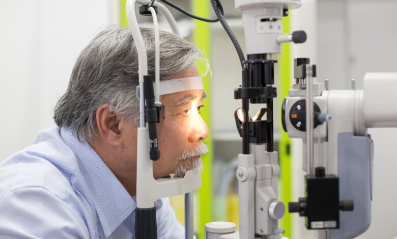 Robotic Procedure Helps Treat Macular Degeneration Robotic Procedure Helps Treat Macular Degeneration