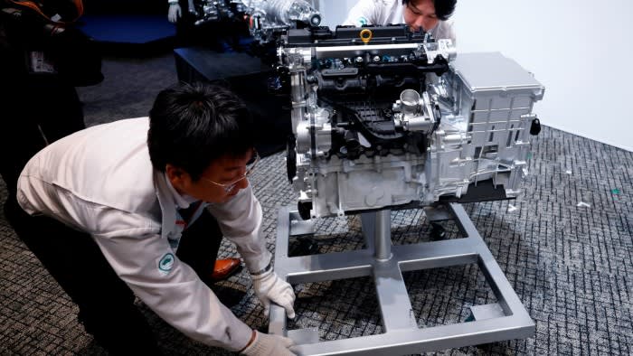 Toyota makes big bet on small engines in new hybrid era