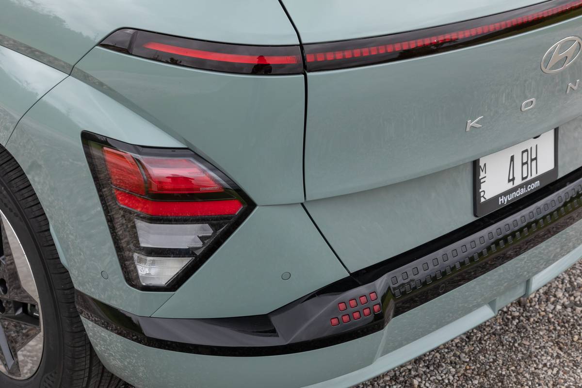 hyundai kona electric 2024 12 exterior taillight scaled jpg