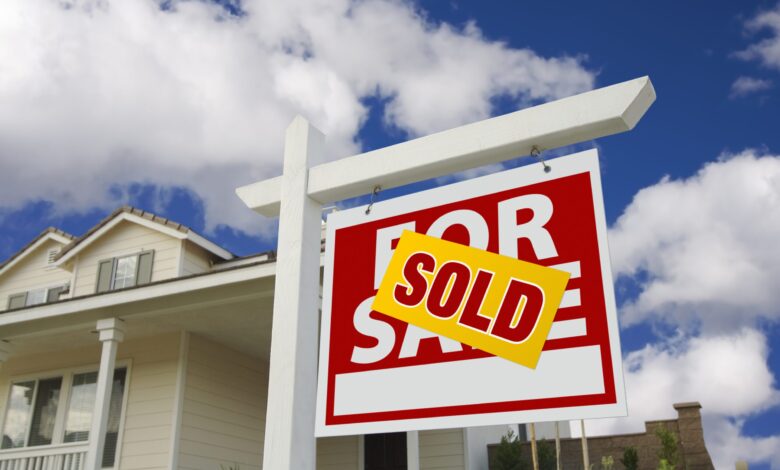 Stay Ahead of the Real Estate Game with Advanced CRM Solutions and WhatsApp Integration Stay Ahead of the Real Estate Game with Advanced CRM Solutions and WhatsApp Integration