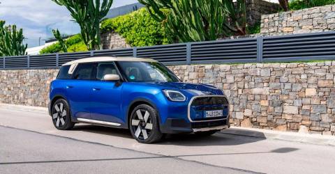 Mini Expands All-Electric Lineup with New Countryman E Mini Expands All-Electric Lineup with New Countryman E