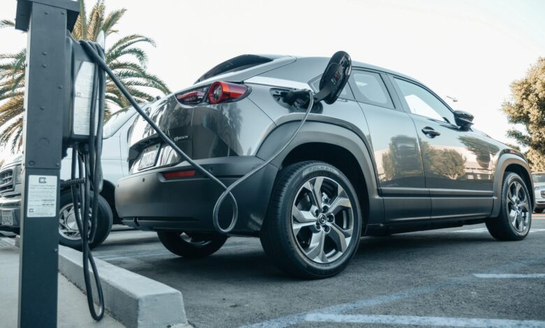 EVs Becoming More Unpopular – Buyers Looking Towards Hybrids, AAA Says EVs Becoming More Unpopular – Buyers Looking Towards Hybrids, AAA Says