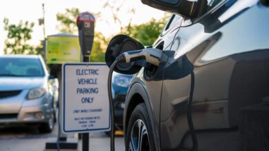 Electric vehicle market and policy developments in U.S. states, 2023