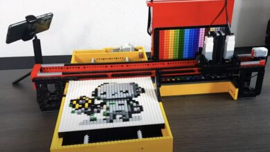 A robot ‘printer’ made entirely out of Lego