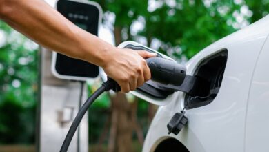 Youngkin pulls Virginia out of electric vehicle mandate