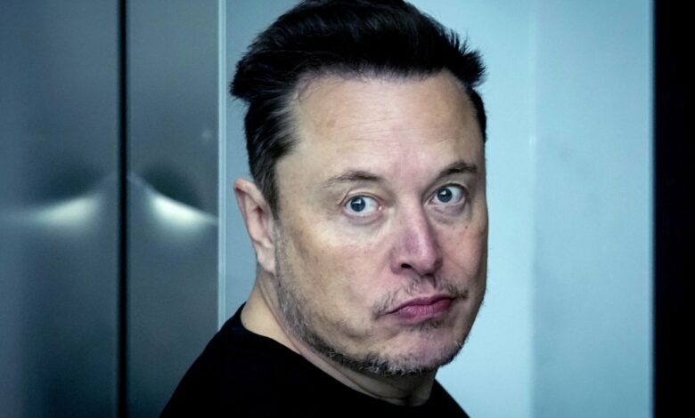 Elon Musk wins back his .9 billion Tesla pay package in shareholder vote : NPR Elon Musk wins back his .9 billion Tesla pay package in shareholder vote : NPR