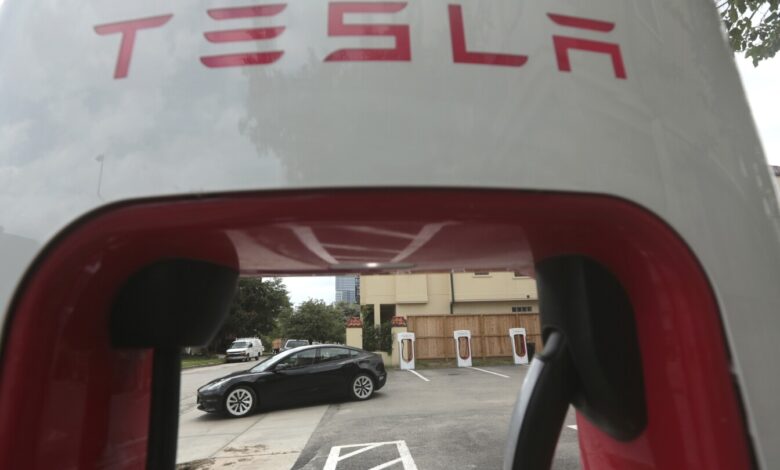 Thieves are targeting EV charging stations Thieves are targeting EV charging stations