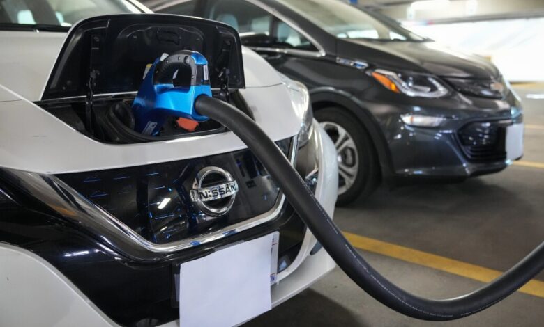 Youngkin to ditch California electric vehicle standards Youngkin to ditch California electric vehicle standards