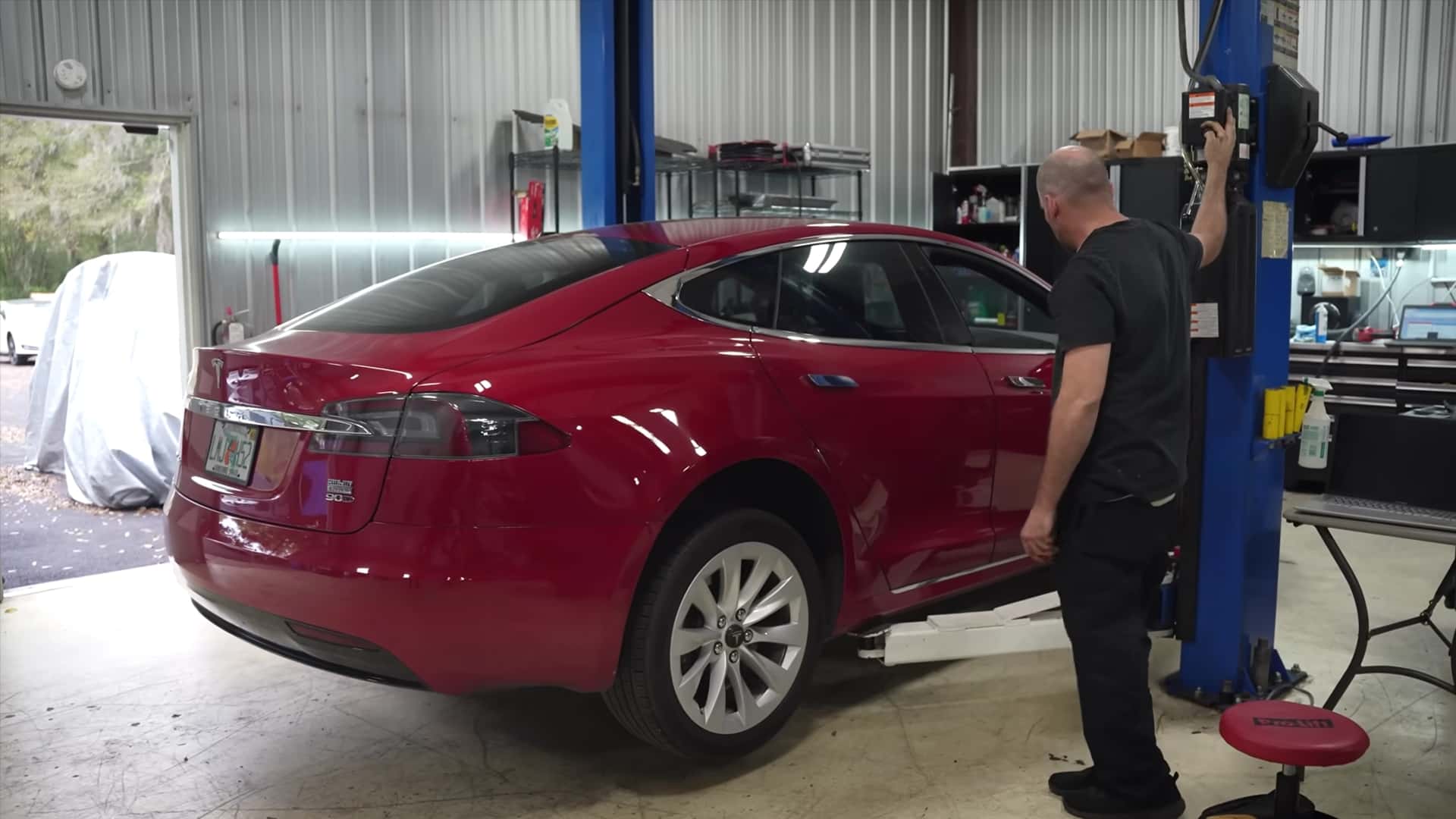 Buying A Used Tesla Model S? Here Are Some Issues To Look Out For ...