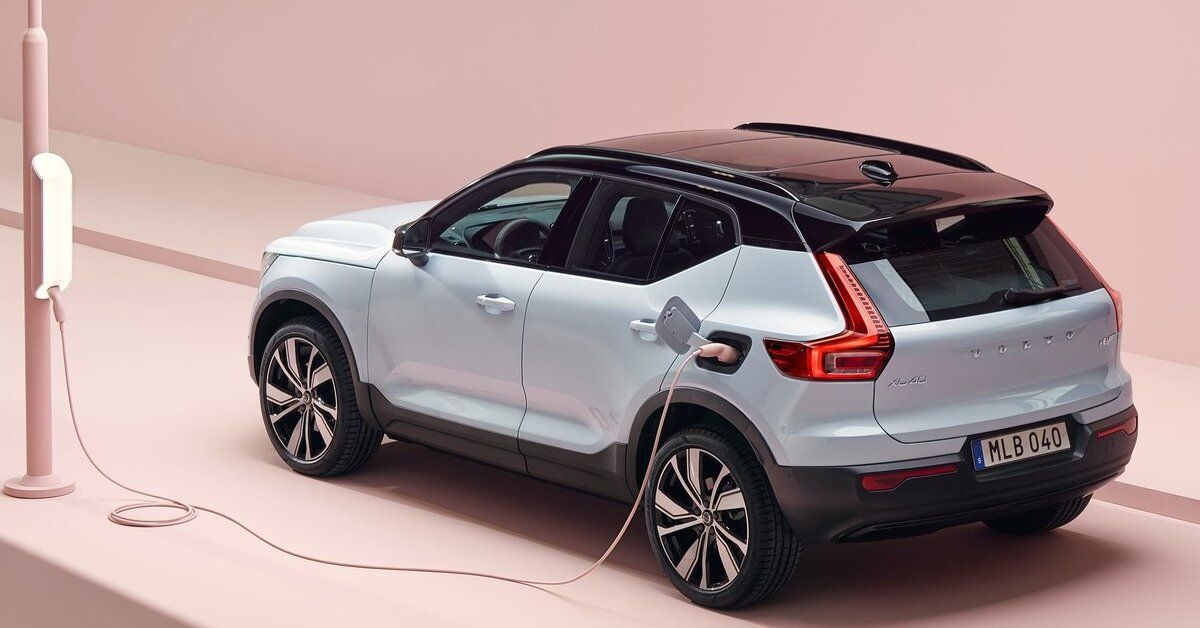 Volvo-XC40_Recharge