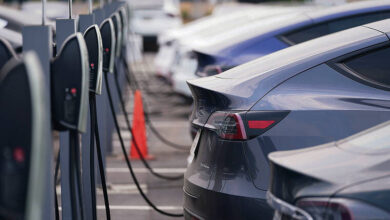 Electric vehicles put charge into Hawaii’s auto sales